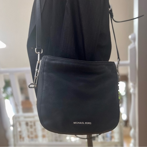 **SOLD** Michael Kors | Medium Brooke Hobo Bag - Picture 1 of 10